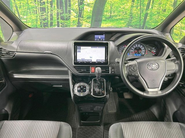 ヴォクシー2.0 ZS