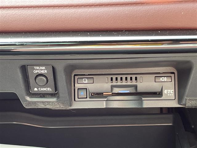 クラウンハイブリッド 2.5 RS アドバンス