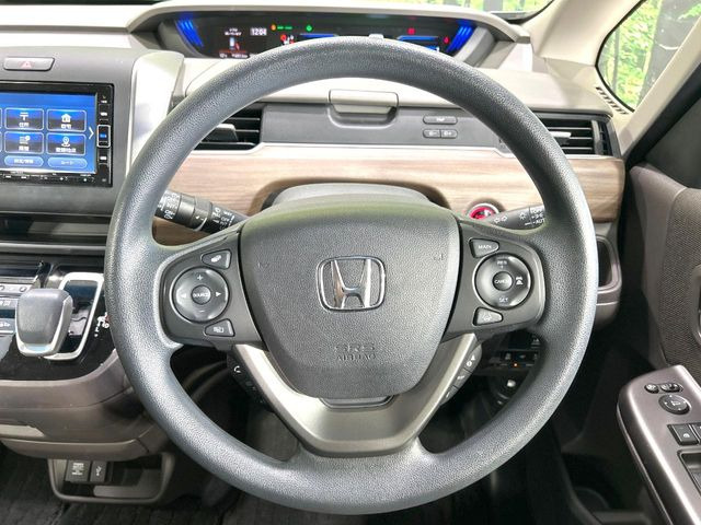�y�N���[�Y�R���g���[���z�������H�����N���N���s�B�A�N�Z���𗣂��Ă���葬�x�ő��s���ł��A�������^�]���̕��S���y��!�����E�������ȒP�ȃX�C�b�`����Œ����ł��܂��B