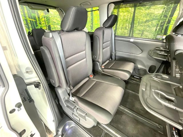 ���ڒ����̓E�H�[�N�X���[�ƂȂ��Ă���܂��B���ڂƎO��ڂ̈ړ�����~�肪�Ƃ��Ă��y�ɂȂ�̂ŁA���~��̍ۂ��X�g���X�������邱�Ƃ͂���܂����