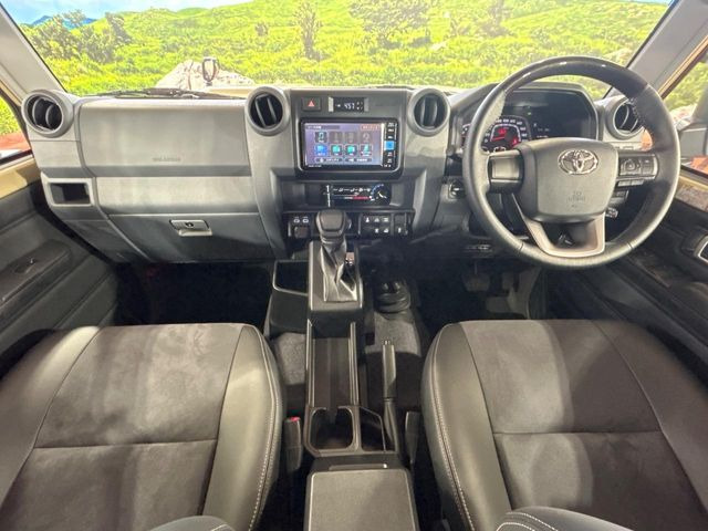 ランドクルーザー702.8 AX ディーゼル 4WD