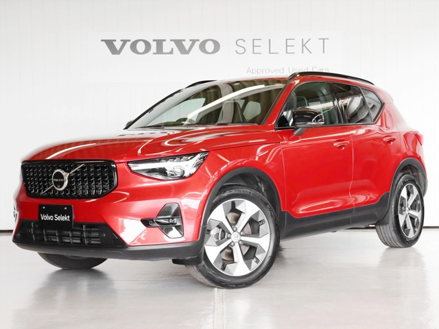 XC40アルティメット B4 AWD ダークエディション 4WD