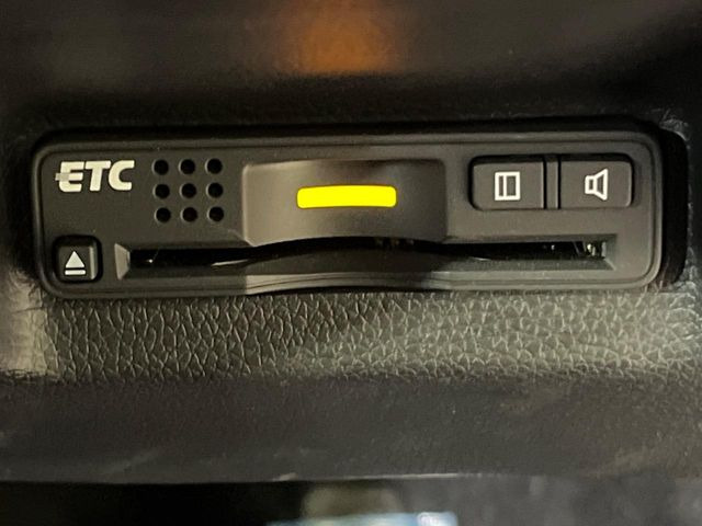 【ETC】高速道路の料金所をストレスなく通過!話題のスポットやサービスエリアに多い「スマートIC」利用時は必須のアイテムです。当店でセットアップを実施、ご納車当日からすぐにご利用いただけます!