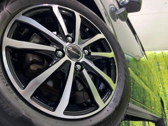 �y14�C���`�A���~�z�C�[���z�O�ςɃ}�b�`�����A���~�z�C�[���𑕒����Ă���܂��B�e��A���~�z�C�[����A�X�^�b�h���X�^�C�����戵�����Ă���܂��B���񂲑��k����������