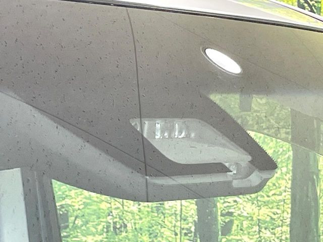 �y�O�He-Assist�z���s���ɑO���̎ԗ�����F�����A�Փ˂������Ȏ��͌x��ƃu���[�L�ŏՓˉ���Ɣ�Q�y�����A�V�X�g�B�����S�Ƀh���C�u�����y���݂��������܂��B