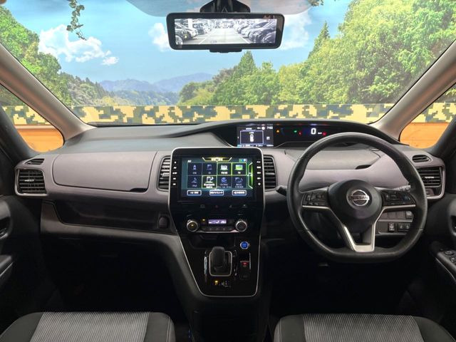 セレナ1.2 e-POWER ハイウェイスターV