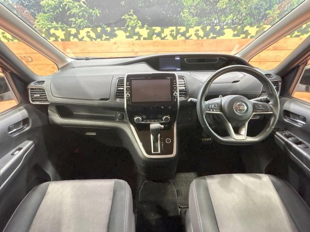 セレナ2.0 ハイウェイスター Vセレクション