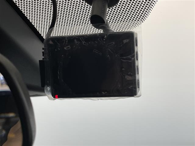 アクア1.5 G GRスポーツ・17インチパッケージ