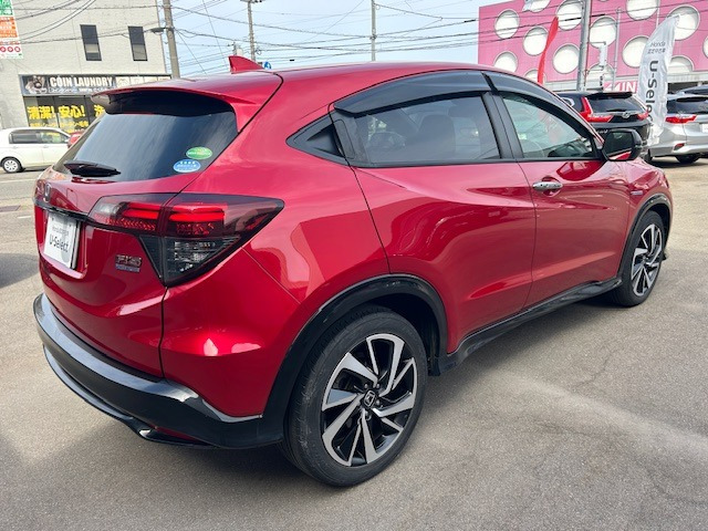 ヴェゼル1.5 ハイブリッド RS ホンダセンシング