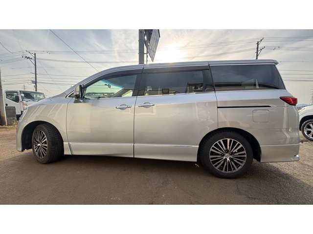 エルグランド3.5 350ハイウェイスター 4WD