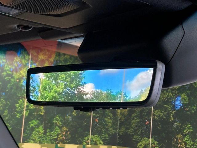 �y�f�W�^���C���i�[�~���[�z��Ȃ̑傫�ȉו��⓯��҂Ō�����m�F���Â炢���ł����S!�J�������B�e�����ԗ�����̉f�������[���~���[���ɕ\���B�N���A�Ȏ��E�ŏ󋵂̊m�F���\�ł�!