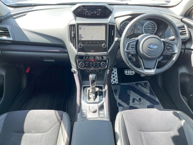 フォレスター1.8 スポーツ 4WD