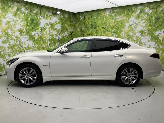 フーガハイブリッド