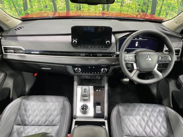 アウトランダーPHEV 2.4 P 4WD