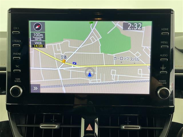 カローラツーリング1.8 ハイブリッド W×B