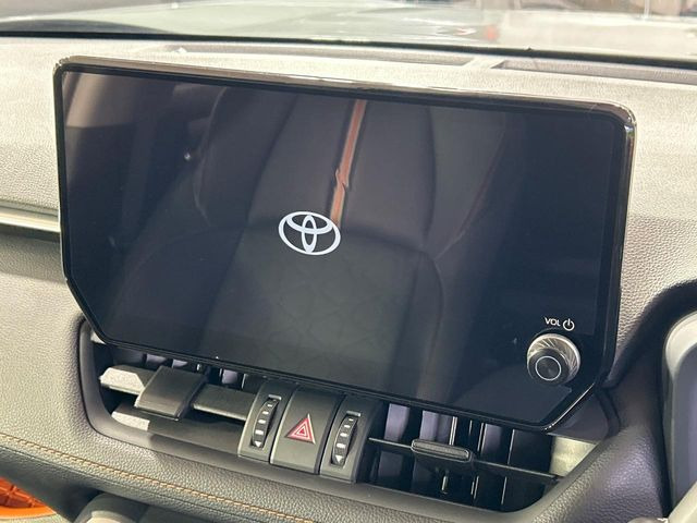 【10.5インチ ディスプレイオーディオ】大画面のディスプレイはAppleCarPlayやAndroidAutoが利用可能。大きな画面でスマホナビアプリ等が利用いただけます♪