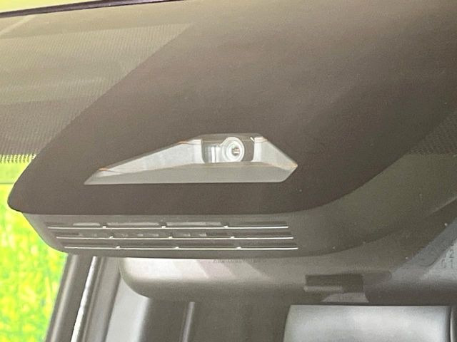 �y�g���^�Z�[�t�e�B�Z���X�z���s���ɑO���̎ԗ�����F�����A�Փ˂������Ȏ��͌x��ƃu���[�L�ŏՓˉ���Ɣ�Q�y�����A�V�X�g�B�����S�Ƀh���C�u�����y���݂��������܂��B