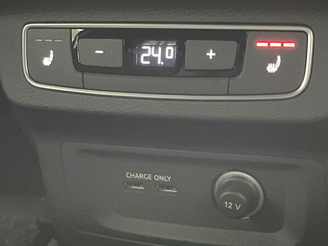 ���S�ȃV�[�g�q�[�^�[:���������ӂ�郌�U�[�V�[�g�ɁA�O�ȁE��ȂɃV�[�g�q�[�^�[�𓋍ڂ��Ă���܂��B