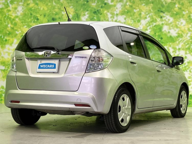 フィットハイブリッド1.3 10th アニバーサリー