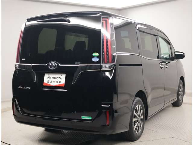 エスクァイア2.0 Gi プレミアムパッケージ ブラックテイラード