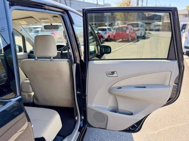 �x�����z�����x����������΁A����ȊO�̔�p�͊|����܂���̂ŁA�����S�������B�������]�i���o�[�Ȃǂ��q�l�̗v�]�Ɋ�Â��I�v�V�������̔�p�͕ʓr�K�v�ƂȂ�܂��B�ڍׂɊւ��Ă͂��₢�������������B