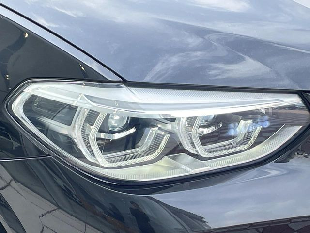 ��LED�w�b�h���C�g:��ԑ��s�����ǍD�Ȏ��E���m�ۂ����S���ĉ^�]�ł��鍂�P�xLED�w�b�h���C�g�𑕔�!�_�����x�������A����d�͂��}�����Ă��܂��B