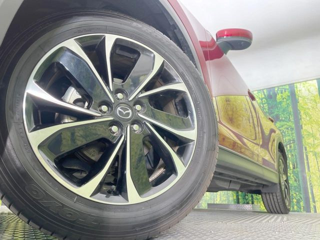 �y�����A���~�z�C�[���z�O�ςɃ}�b�`���������A���~�z�C�[���𑕒����Ă���܂��B�e��ЊO�A���~�z�C�[����A�X�^�b�h���X�^�C�����戵�����Ă���܂��B���񂲑��k����������