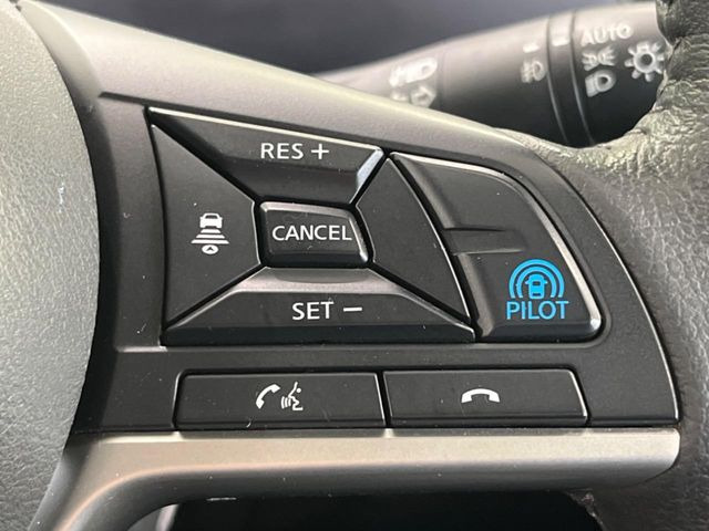 �y�v���p�C���b�g�z�������H�ł̒��������s���y��!!�a�؎��Ə��񑖍s�̃V�[���ŁA�A�N�Z���E�u���[�L�E�X�e�A�����O�������Ő��䂵�A�������^�]�̕��S���y�����Ă���܂���