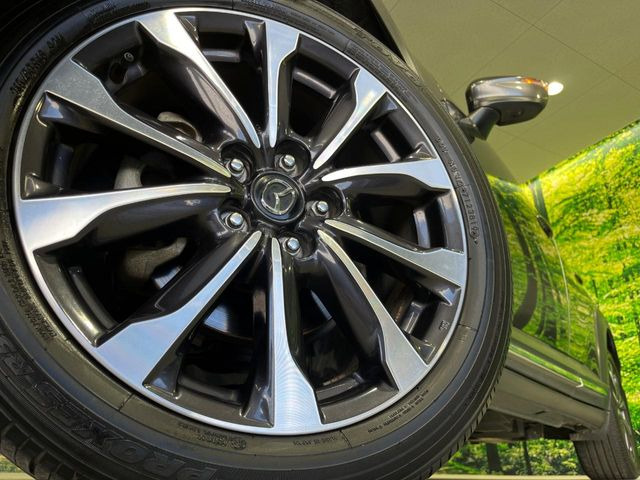 �y����18�C���`�A���~�z�C�[���z�O�ςɃ}�b�`���������A���~�z�C�[���𑕒����Ă���܂��B�e��ЊO�A���~�z�C�[����A�X�^�b�h���X�^�C�����戵�����Ă���܂��B���񂲑��k����������