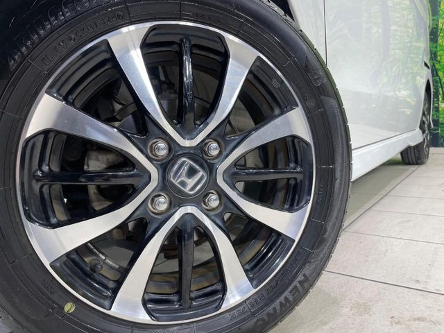 �y����14�C���`�A���~�z�C�[���z�O�ςɃ}�b�`���������A���~�z�C�[���𑕒����Ă���܂��B�e��ЊO�A���~�z�C�[����A�X�^�b�h���X�^�C�����戵�����Ă���܂��B���񂲑��k����������