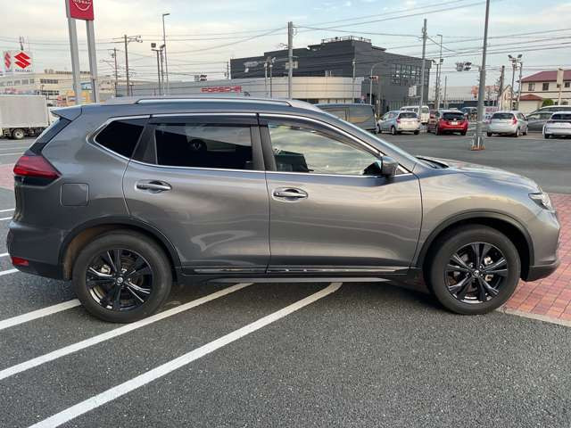 エクストレイル2.0 20Xi