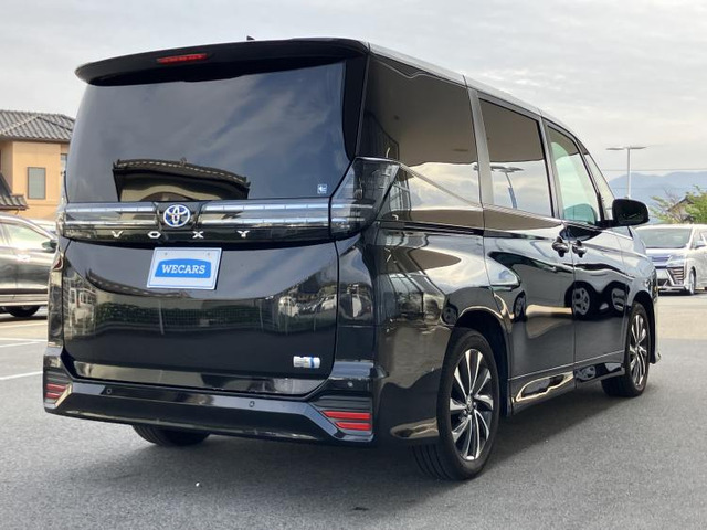 ヴォクシー1.8 ハイブリッド S-Z