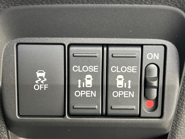 フリード1.5 e:HEV エアー EX