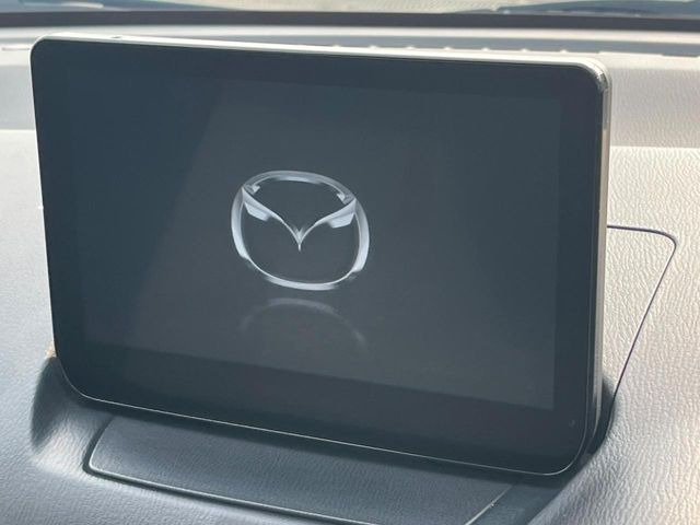 �y�}�c�_�R�l�N�g�i�r�z�ԓ��̕��͋C�Ƀ}�b�`������̌^�^�C�v�̃i�r�B�e����q�ݒ��Bluetooth�Đ����A�l�X�ȋ@�\���y���߂܂��B�����I�ȃ_�C�������삪�\�ŁA�g��������ǍD�ł��B