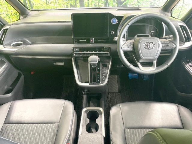 ノア1.8 ハイブリッド S-Z