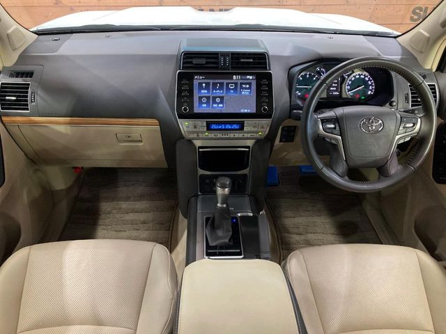 ランドクルーザープラド2.8 TX Lパッケージ マットブラック エディション ディーゼル 4WD