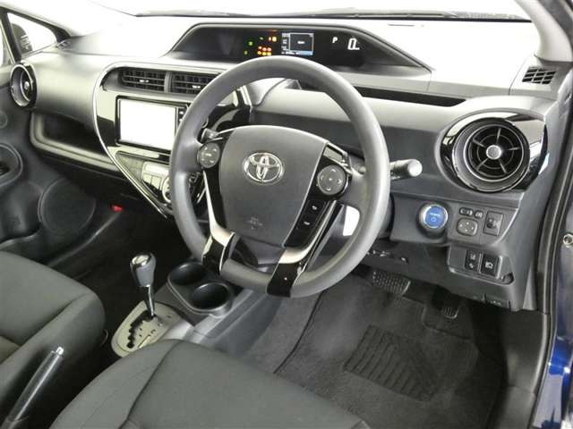 アクア1.5 S スタイルブラック