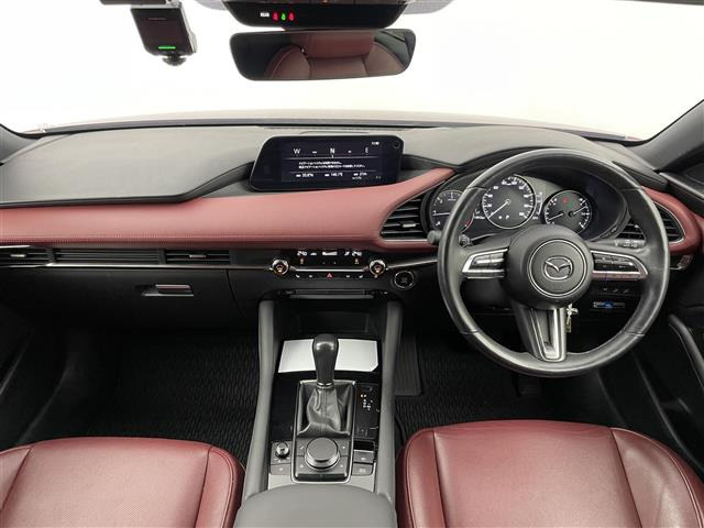 MAZDA3ファストバック1.8 XD バーガンディ セレクション