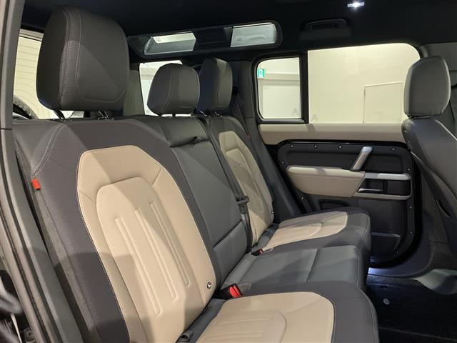 ディフェンダー