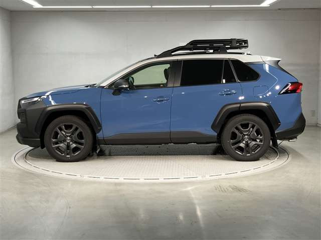 RAV42.5 ハイブリッド アドベンチャー E-Four 4WD