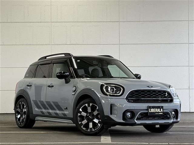 ミニクロスオーバークーパー S E オール4 アンテイムド エディション 4WD