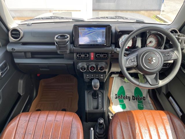 ジムニーシエラ1.5 JC 4WD