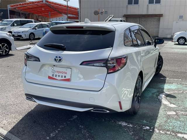 カローラツーリング1.8 ハイブリッド W×B