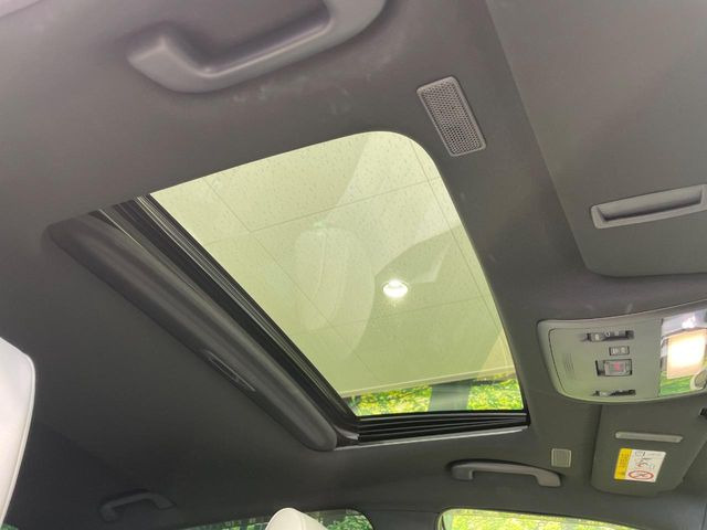 クラウンハイブリッド 2.5 RS