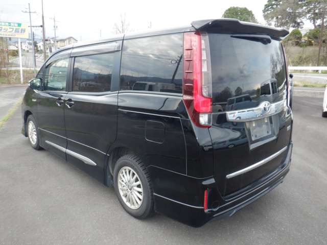 ノア1.8 ハイブリッド G