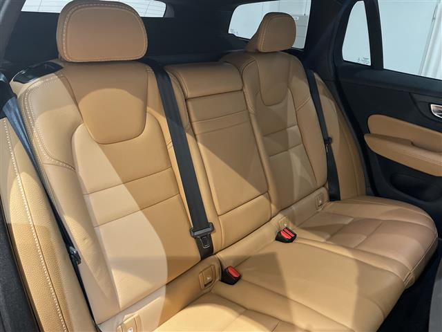 V60クロスカントリーT5 AWD 4WD