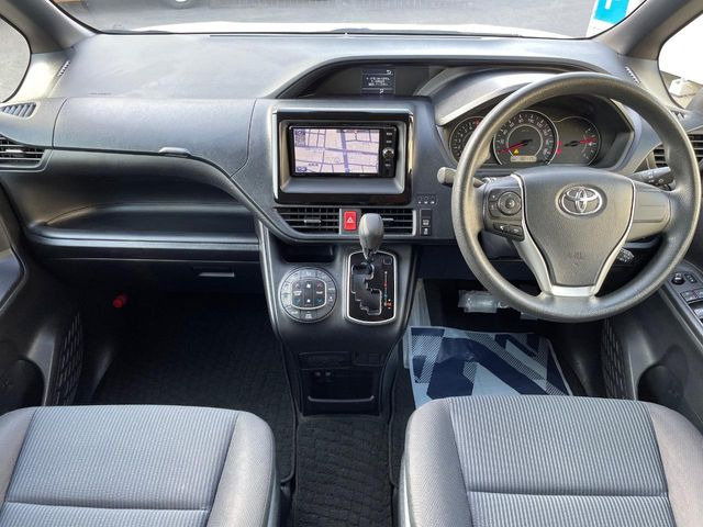 ヴォクシー2.0 X