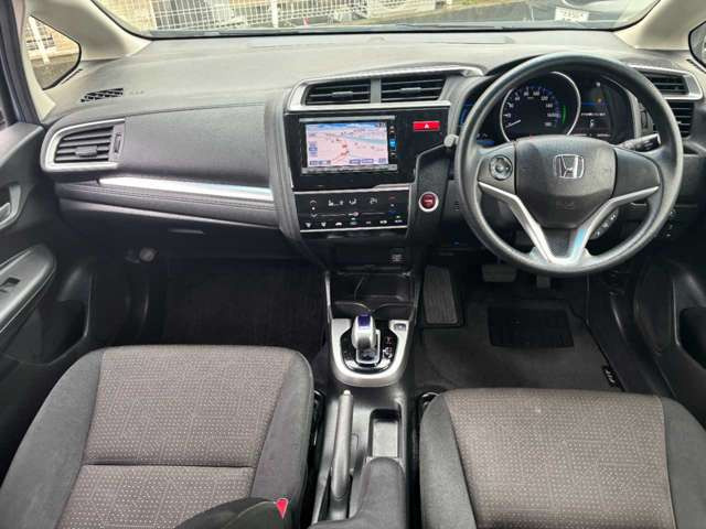 フィット1.5 ハイブリッド Fパッケージ コンフォートエディション