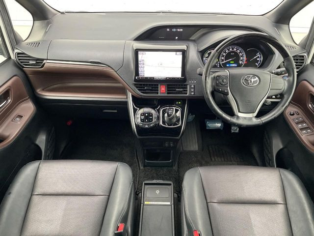 エスクァイアハイブリッド1.8 Gi