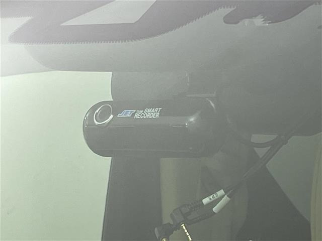 ヴェルファイアハイブリッド 2.5 V Lエディション E-Four 4WD